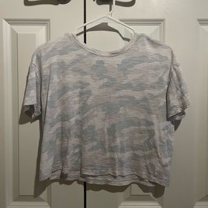 crop camo tee
